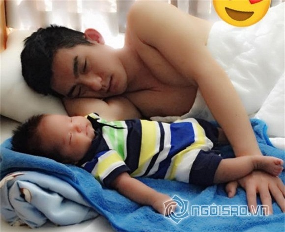 nhóc tỳ nhà sao ngủ với bố 1