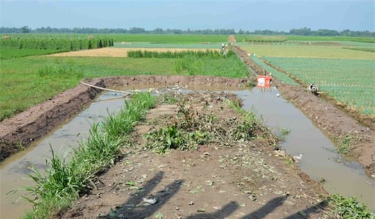 Đường dẫn nước nơi bé Đạt té xuống, dẫn đến tử vong