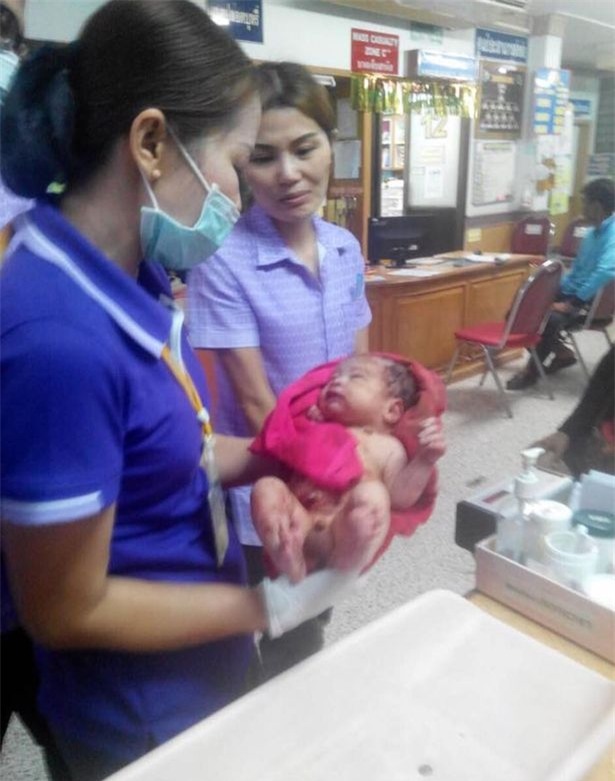 Sự hồi phục kỳ diệu của cậu bé người Thái Lan từng bị đâm 14 lần và chôn sống - Ảnh 3.