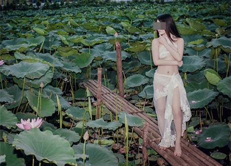 Mùa sen sắp tới, hy vọng các nàng xinh đẹp không đãi chúng ta những cảnh nhức mắt này