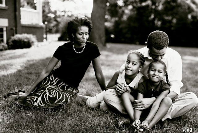 Xem những hình ảnh này mới thấy Tổng thống Obama yêu thương 2 cô con gái đến nhường nào - Ảnh 1.