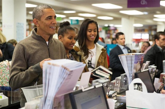 Xem những hình ảnh này mới thấy Tổng thống Obama yêu thương 2 cô con gái đến nhường nào - Ảnh 18.