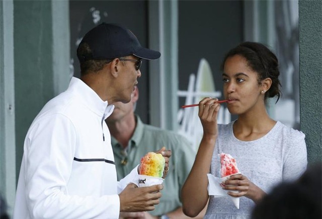 Xem những hình ảnh này mới thấy Tổng thống Obama yêu thương 2 cô con gái đến nhường nào - Ảnh 19.