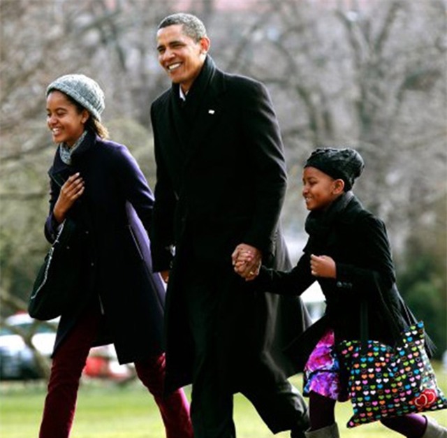 Xem những hình ảnh này mới thấy Tổng thống Obama yêu thương 2 cô con gái đến nhường nào - Ảnh 6.
