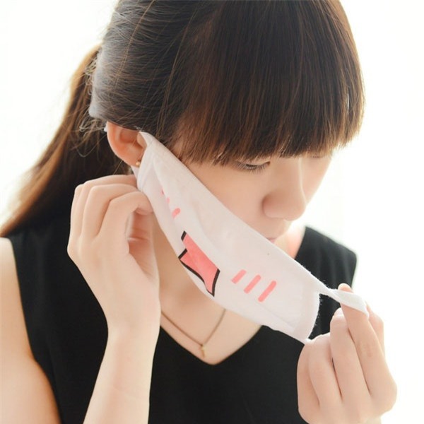 Giữ màu son bền lâu suốt cả ngày với những mẹo đơn giản sau