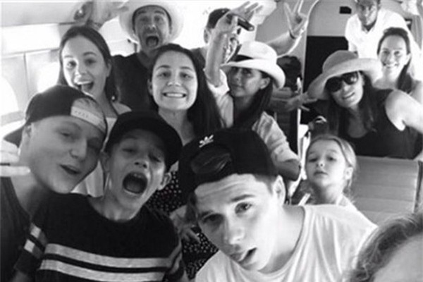 Beckham lai giuc vo de them con hinh anh