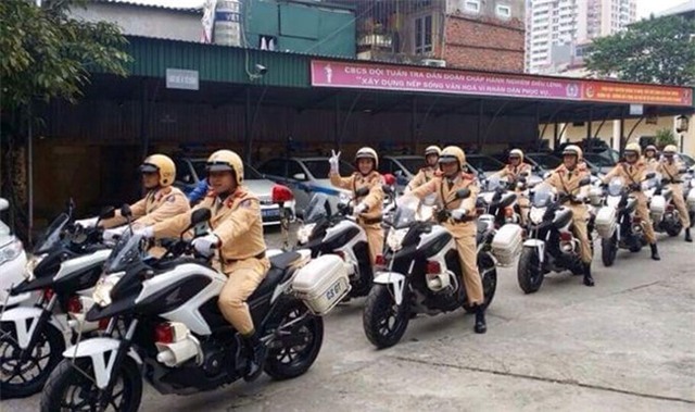 Cảnh sát bật mí 2 nhiệm vụ đặc biệt đưa đón ông Obama - Ảnh 2.