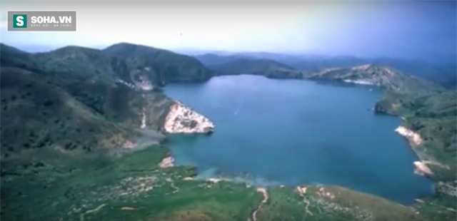 Giải mã hồ nước làm hàng ngàn người chết ở châu Phi - Ảnh 1.