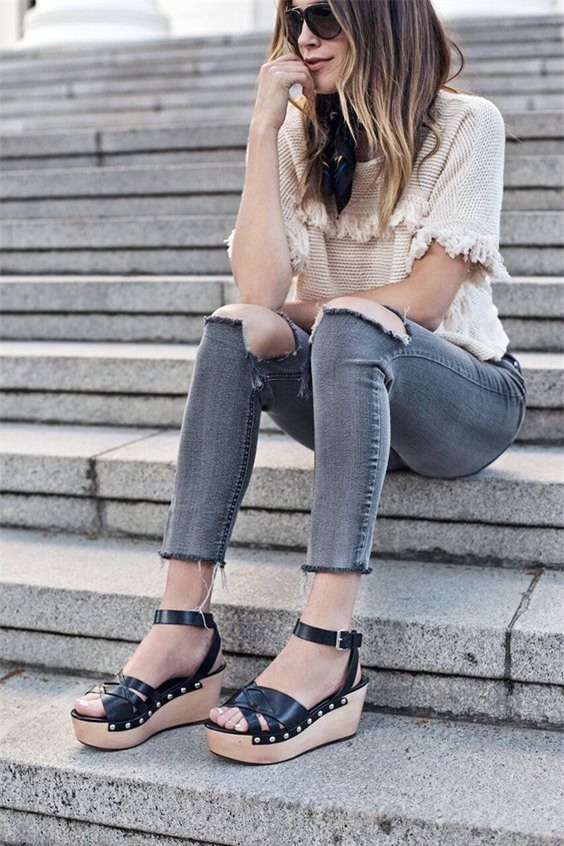 6 kiểu sandals mà hè này đi đến đâu bạn cũng thấy xuất hiện