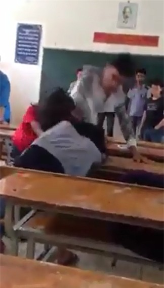 Hành động khiến các chàng trai Việt chỉ biết che mặt - Ảnh 3.