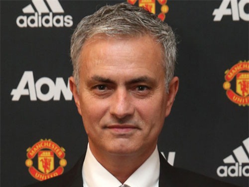chinh thuc: m.u cong bo hop dong 3 nam voi mourinho hinh anh 2