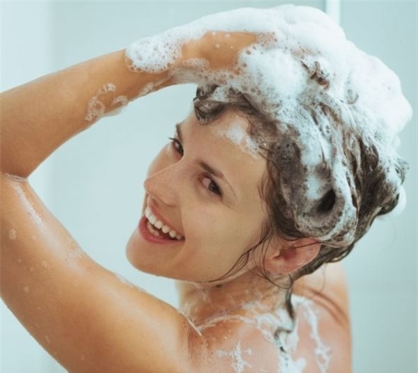 Gội đầu theo cách này, tóc 3 ngày vẫn phồng và không bết bẩn