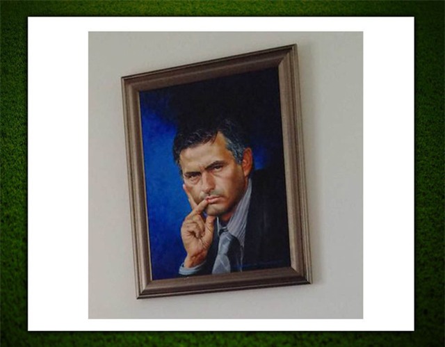 Đột nhập phòng làm việc của Mourinho - Ảnh 3.