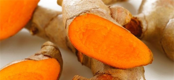 8 cách xóa bỏ những đốm thâm ở chân để bạn tự tin diện váy ngắn