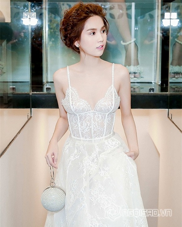 Ngọc Trinh chưa photoshop 2