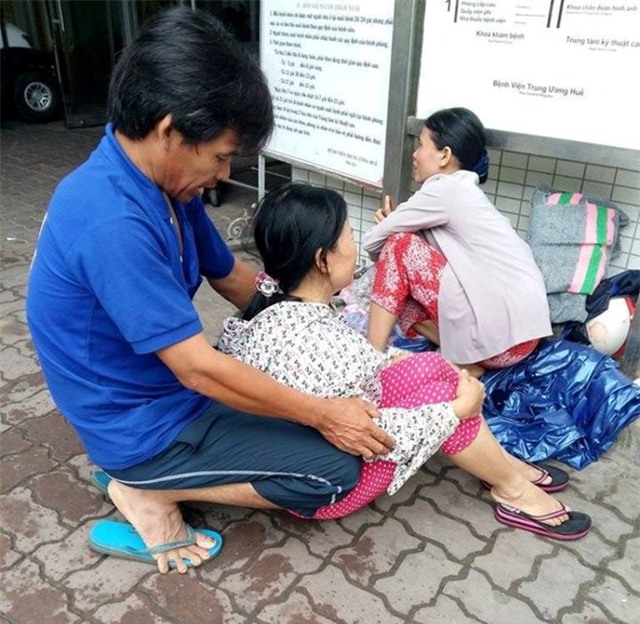 Mot nguoi chet, 6 nguoi bi thuong vi set danh ngoai dong hinh anh 2