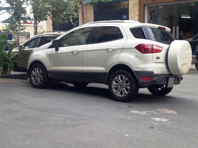 Người đàn ông nước ngoài; bị cướp; Sài Gòn