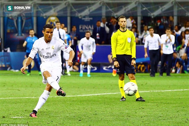 Ronaldo ngạo mạn sau chiến tích lẫy lừng - Ảnh 3.