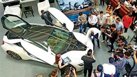 Thị trường ô tô trước giờ “G”: Xe sang vắt chân lo chạy thuế - 1