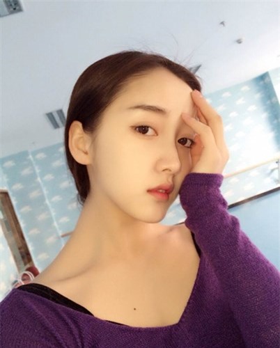 Hot girl 18 tuổi Trung Quốc khiến dân tình mê mệt vì xinh như nữ thần - Ảnh 4.