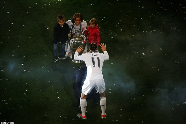 Ronaldo bùng nổ trước 80.000 CĐV Real Madrid trên sân Bernabeu - Ảnh 12.