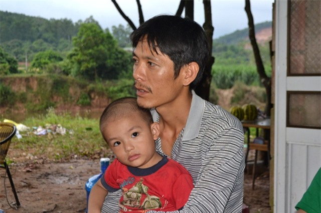 Anh Trường đau xót về sự việc của gia đình. Ảnh: Đ.Tuỳ