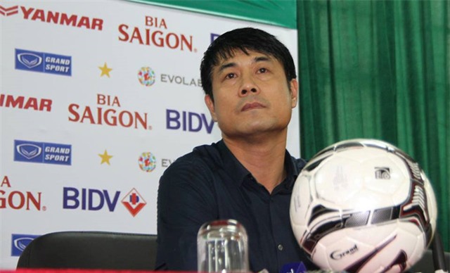 Hữu Thắng buông lời, làm NHM buồn lòng - Ảnh 1.