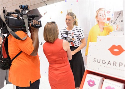 Tình mới của Sharapova: Trai đẹp xứ bò tót - 2