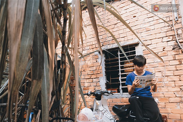 Người cha 51 tuổi cùng thi đại học với 2 con trai: Không bao giờ quá trễ để thực hiện ước mơ! - Ảnh 8.