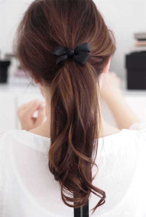 Tóc đuôi ngựa và 5 biến tấu chẳng cần phụ kiện vẫn mê hoặc bao ánh nhìn