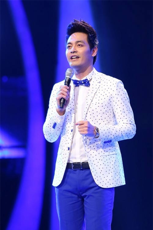 Phan Anh - quy ong sac mau tren san khau hinh anh 6