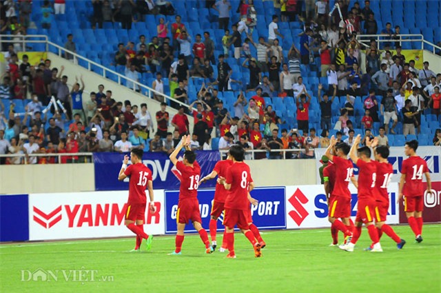 nhung khung hinh an tuong tran dt viet nam thang syria 2-0 hinh anh 12