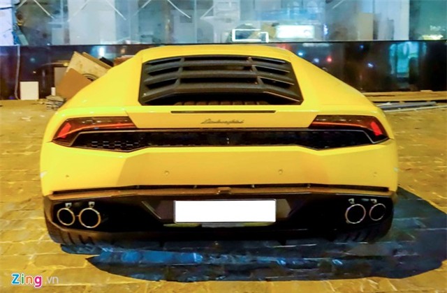 Sieu xe Lamborghini Huracan truoc nha Cuong Dola hinh anh 2