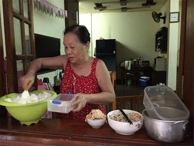 Gặp bà chủ khu trọ được mệnh danh “vui tính, tốt bụng nhất Vịnh Bắc Bộ” - Ảnh 5.