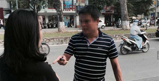 Xưng là nhân viên Bộ Y tế, chỉ tay, thách thức CA sau va chạm xe