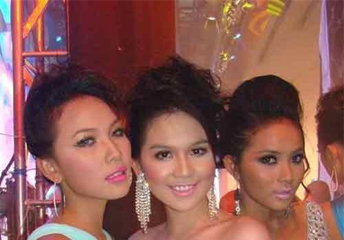 ngoc trinh, nu hoang noi y, vong eo 56