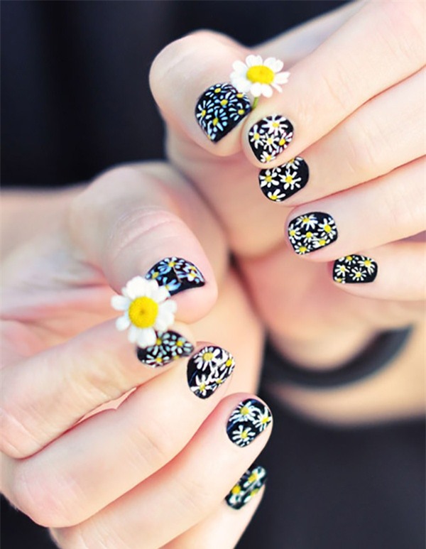 7 kiểu nail đẹp “đốt cháy “ mùa hè nóng nực