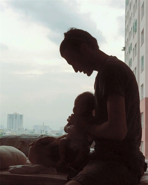 phuong vy khoe anh can mat con gai 1 thang tuoi - 7