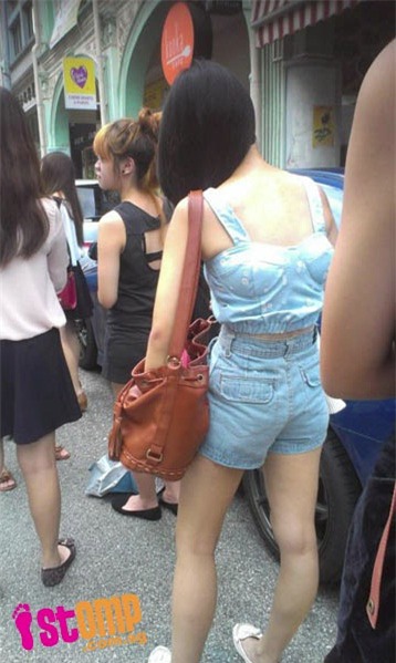 mặc cũng như không