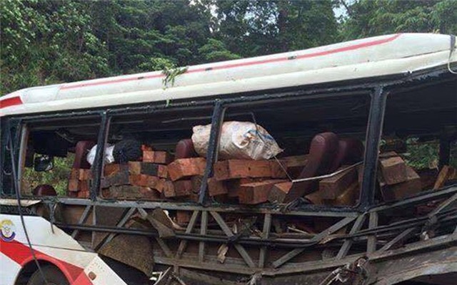 tai nạn giao thông, 9 người Việt chết, Nghệ An