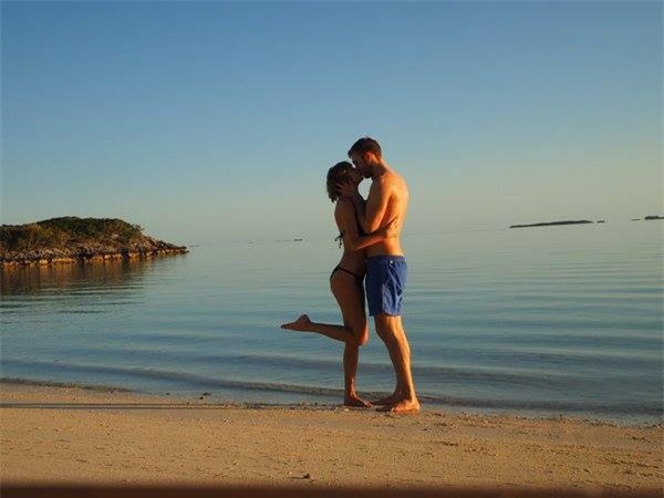 Taylor Swift và Calvin Harris