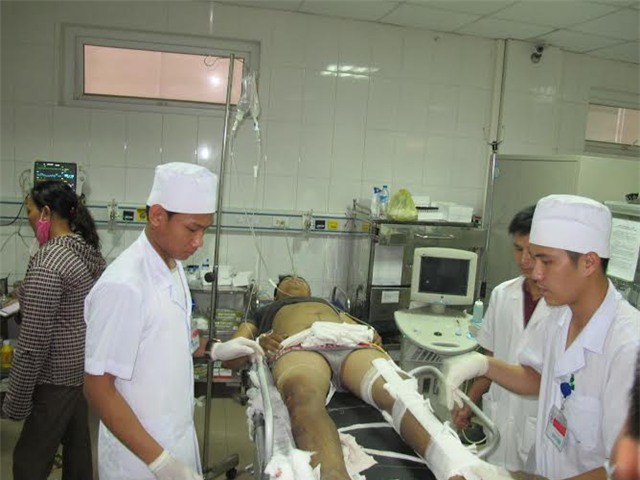 nổ xe khách