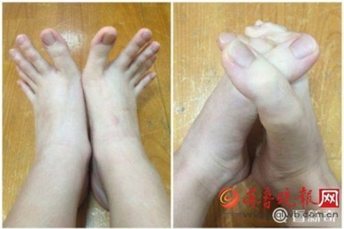 Cô gái này có thể làm đủ trò với các ngón chân của mình.