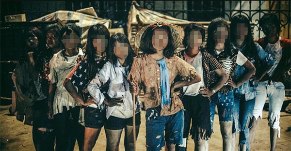 Bộ ảnh kỷ yếu của một lớp học ở tỉnh Lạng Sơn đang được chia sẻ rộng rãi trên mạng xã hội. Bộ ảnh nhận được nhiều ý kiến bình luận trái chiều vì ý tưởng hóa thân thành... ăn mày để chụp kỷ yếu.