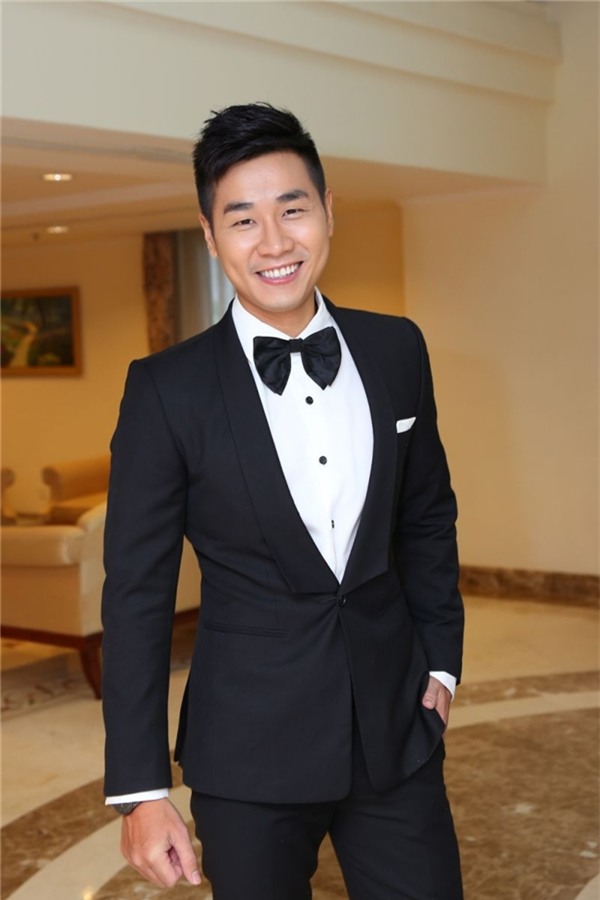 Hậu Cầu Vồng, Nguyên Khang nhanh chóng khẳng định tài năng của bản thân khi liên tục xuất hiện trên những chương trình truyền hình lớn như X Factor, The Remix, Sự lựa chọn thông minh,…