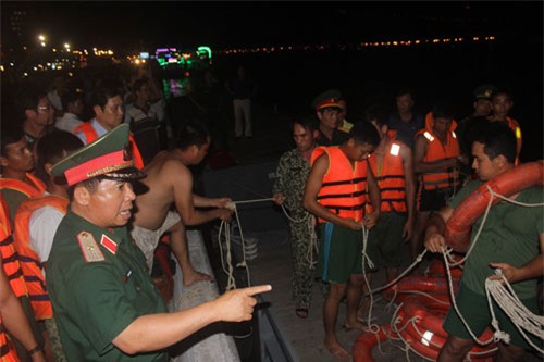 chìm tàu, du lịch, sông hàn, đà nẵng,