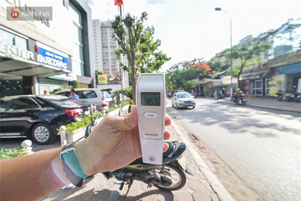 Và nhiệt độ ngoài trời là 45.7 độ.