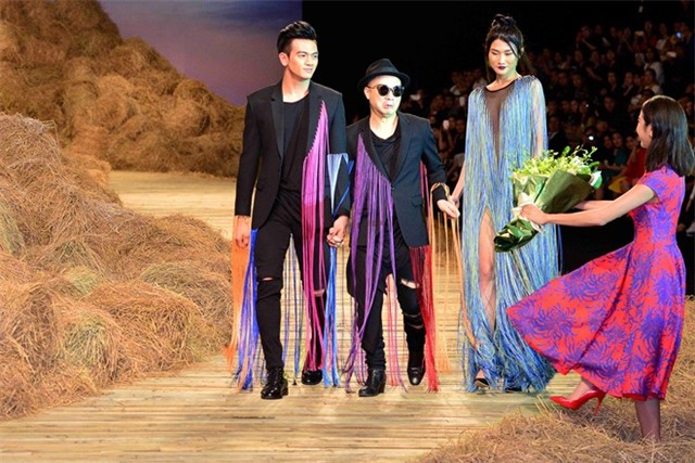 Thuy Van bi tu choi khi tang hoa Do Manh Cuong hinh anh 1