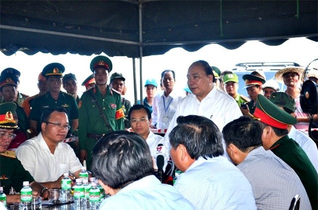 chìm tàu sông Hàn, neo bên sông Hàn, Đà Nẵng