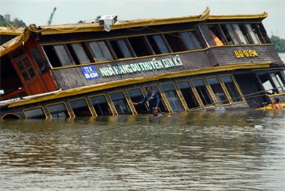 Những vụ chìm tàu du lịch đầy ám ảnh tại Việt Nam - Ảnh 3.